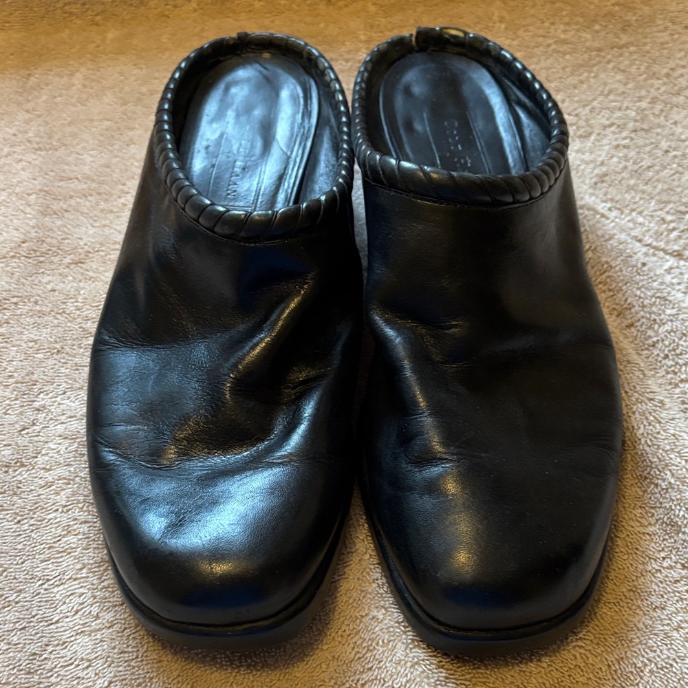 Women’s Black Leather Slip-On Shoes - size 9.5
